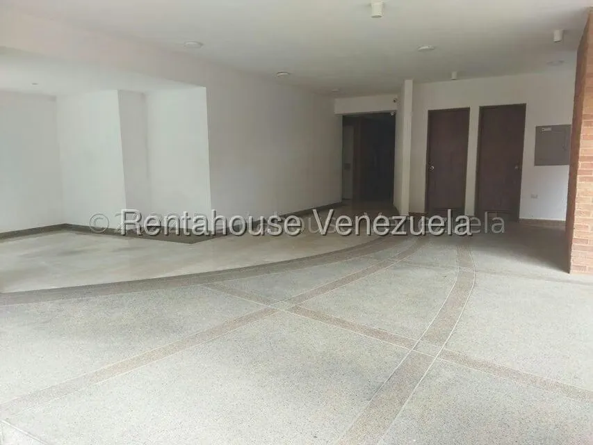 Apartamento (Planta Baja) en Venta en Campo Alegre, Distrito Metropolitano - 33