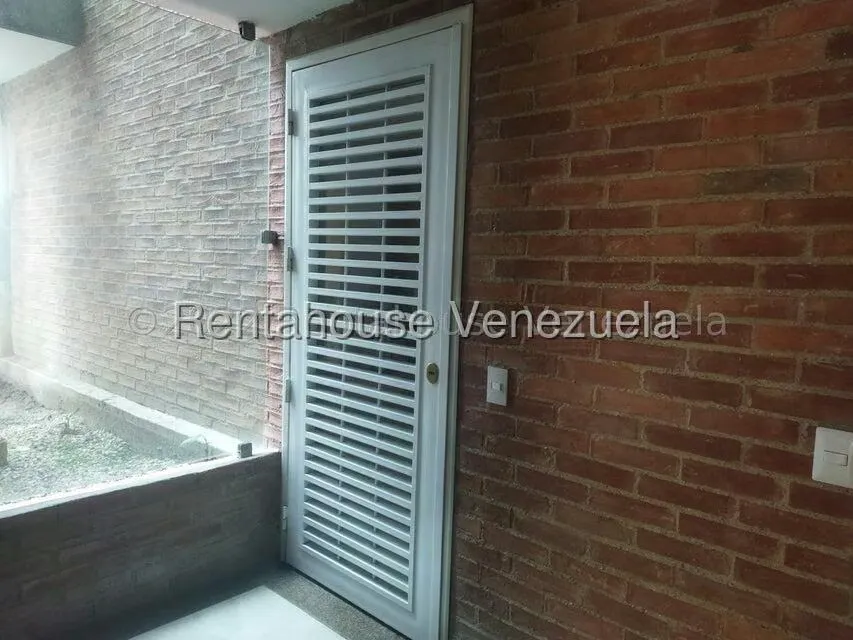 Apartamento (Planta Baja) en Venta en Campo Alegre, Distrito Metropolitano - 5