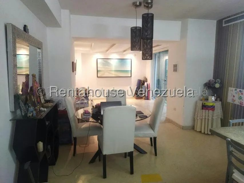 Apartamento (Planta Baja) en Venta en Campo Alegre, Distrito Metropolitano - 7