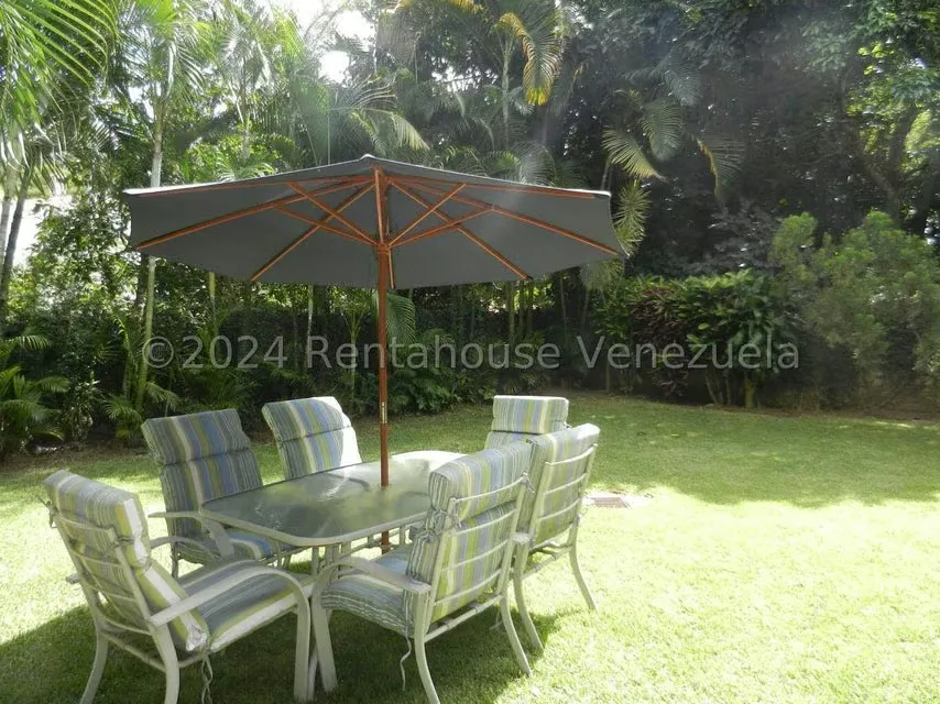 Casa (Multipes Niveles) en Venta en Los Palos Grandes, Distrito Metropolitano - 14