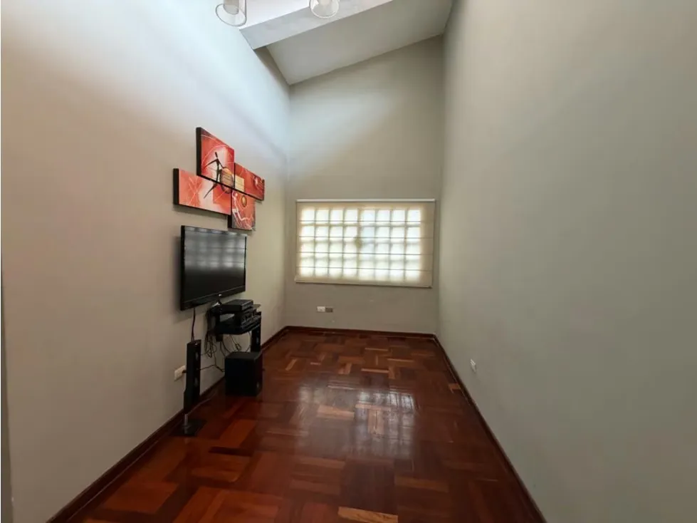 Vendo casa 500m2 El Retiro 1520 - 23