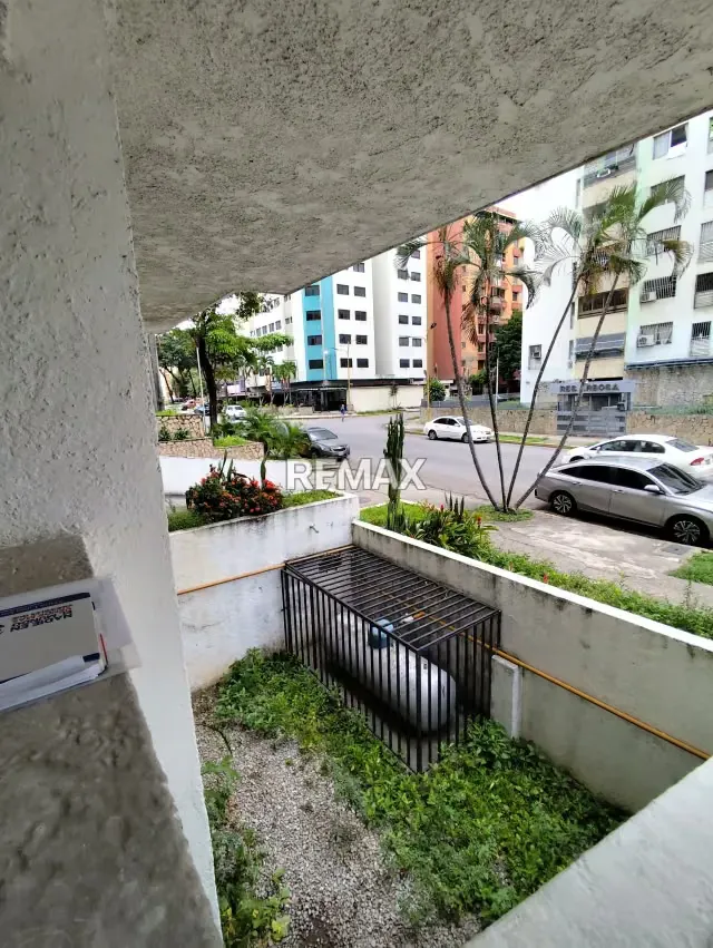 APARTAMENTO EN VENTA AMOBLADO Y EQUIPADO A ESTRENAR EN PREBO, RES CECILIA I - 17