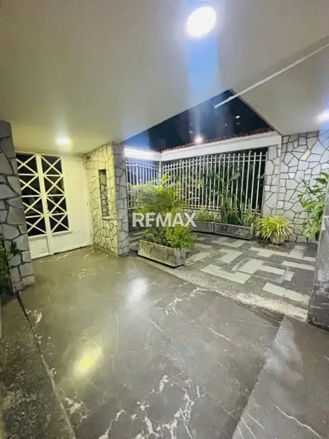 Apartamento en venta urb calicanto