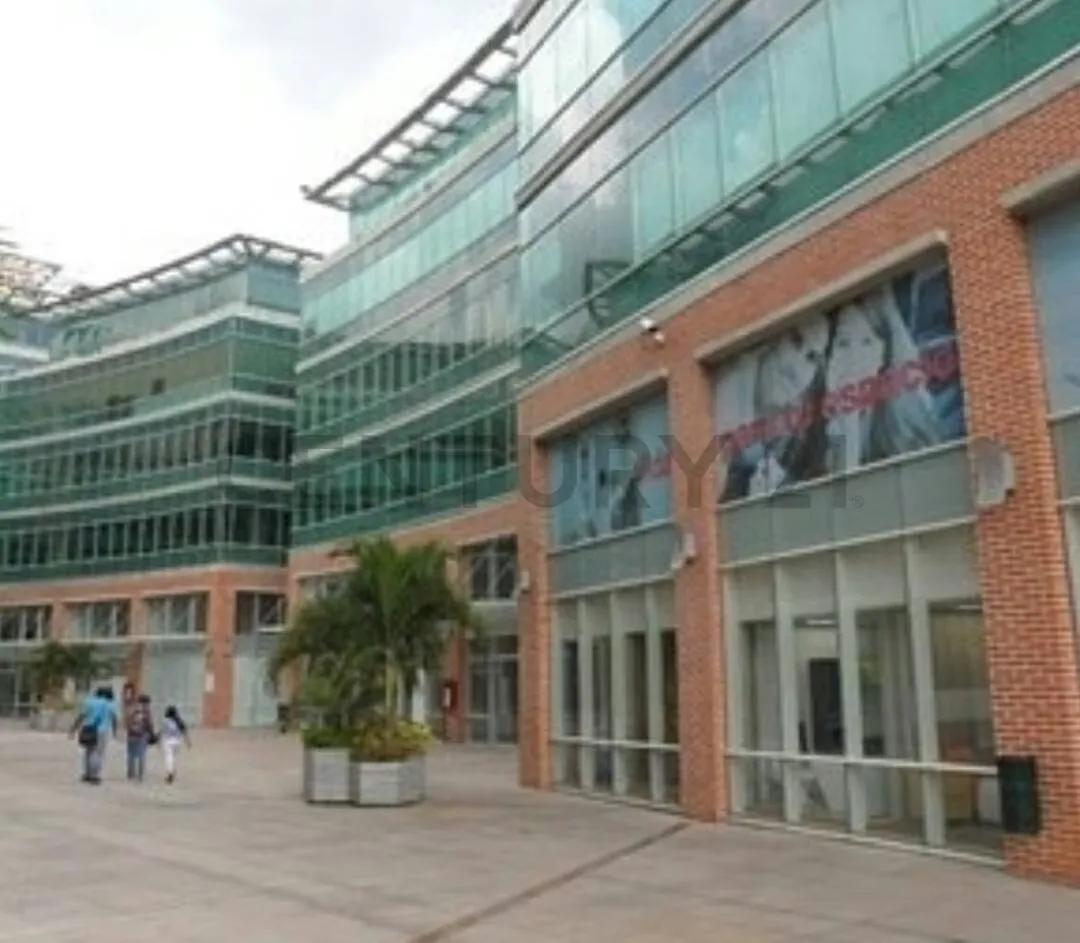 Venta de Local Comercial en Boleita Norte - 2