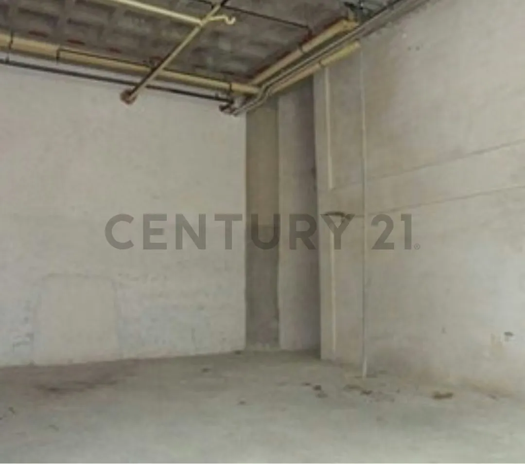 Venta de Local Comercial en Boleita Norte - 4