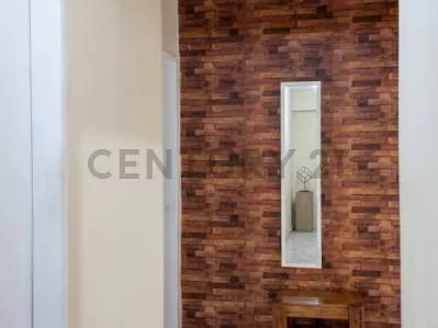 Apartamento Espacioso con Excelente Ubicación - 4