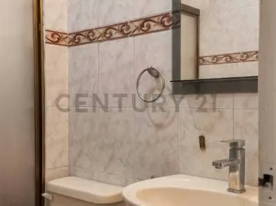 Apartamento Espacioso con Excelente Ubicación - 6