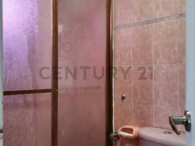 Apartamento Espacioso con Excelente Ubicación - 10