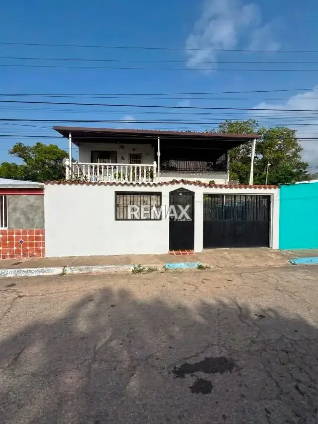 VENTA DE CASA EN EL CENTRO DE PORLAMAR
