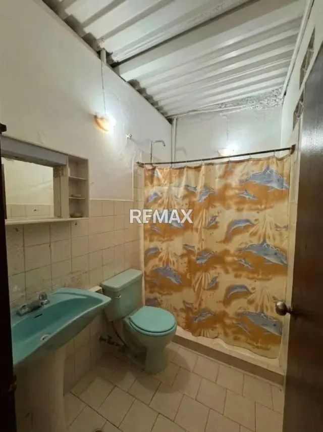 VENTA DE CASA EN EL CENTRO DE PORLAMAR - 11