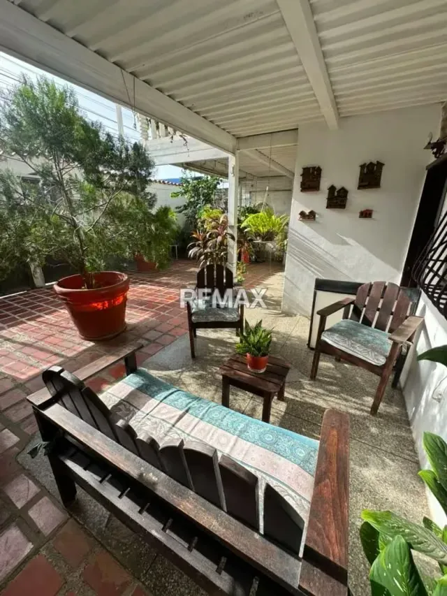 VENTA DE CASA EN EL CENTRO DE PORLAMAR - 4