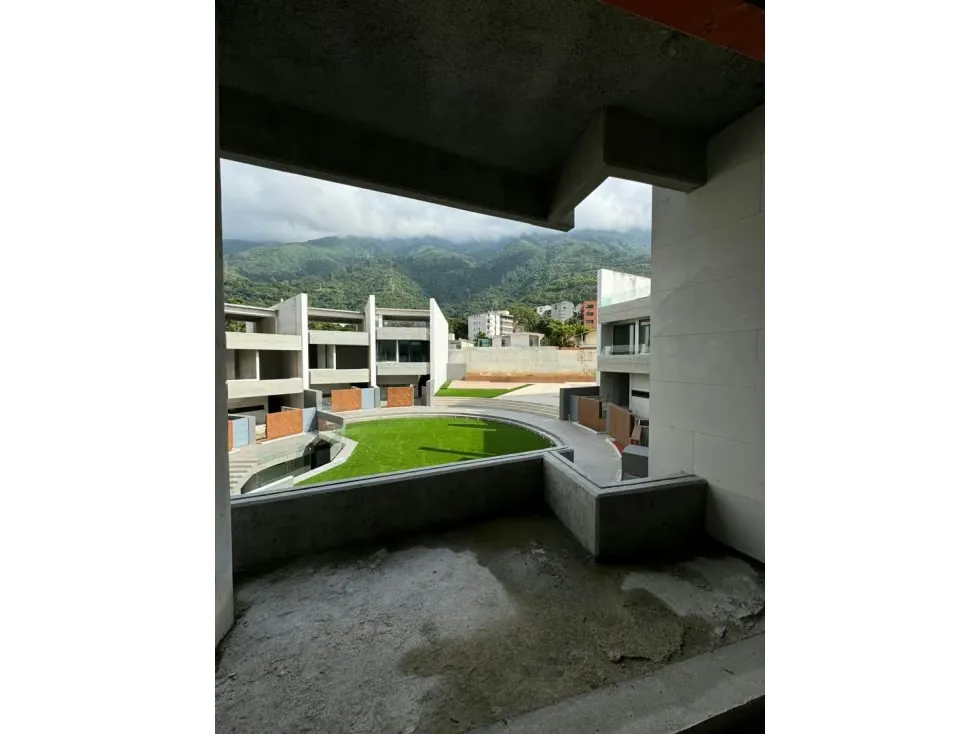 CASA EN VENTA 720 M2 - URB. SEBUCAN - 12