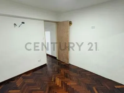 Venta de cómodo y espacioso apartamento en La Candelaria , Caracas - 7