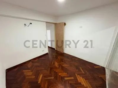 Venta de cómodo y espacioso apartamento en La Candelaria , Caracas - 8