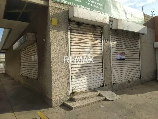 Local en Alquiler, Centro de Punto Fijo. - 2