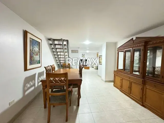 Apartamento Amoblado en alquiler, penthouse edificio Morca Barrio Obrero - 2