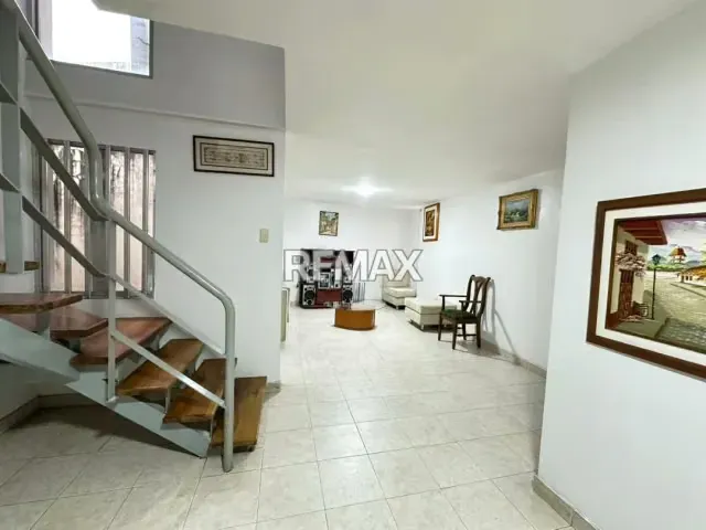 Apartamento Amoblado en alquiler, penthouse edificio Morca Barrio Obrero - 3