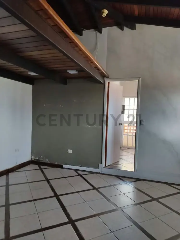 Oficina en venta en C.C Marina Plaza - 2