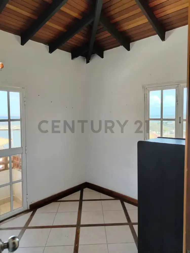Oficina en venta en C.C Marina Plaza - 3