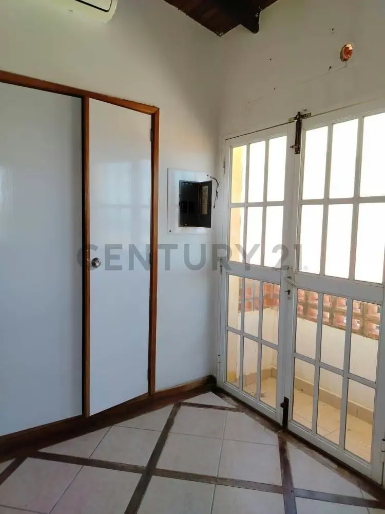 Oficina en venta en C.C Marina Plaza - 8