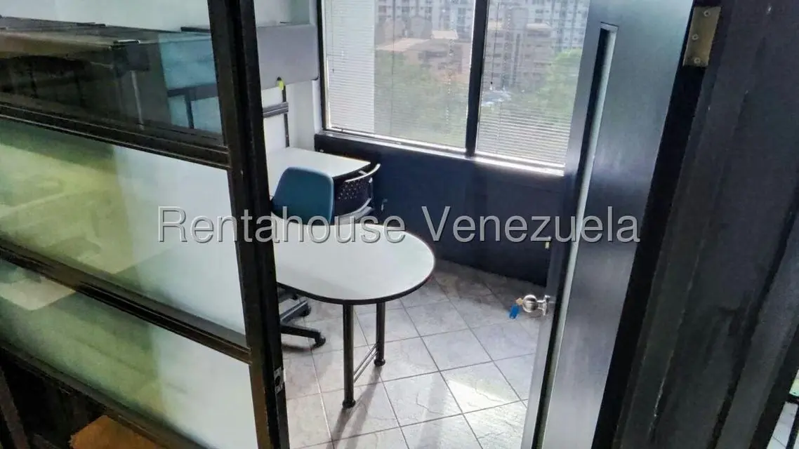 Oficina en Venta en Los Samanes, Distrito Metropolitano - 5