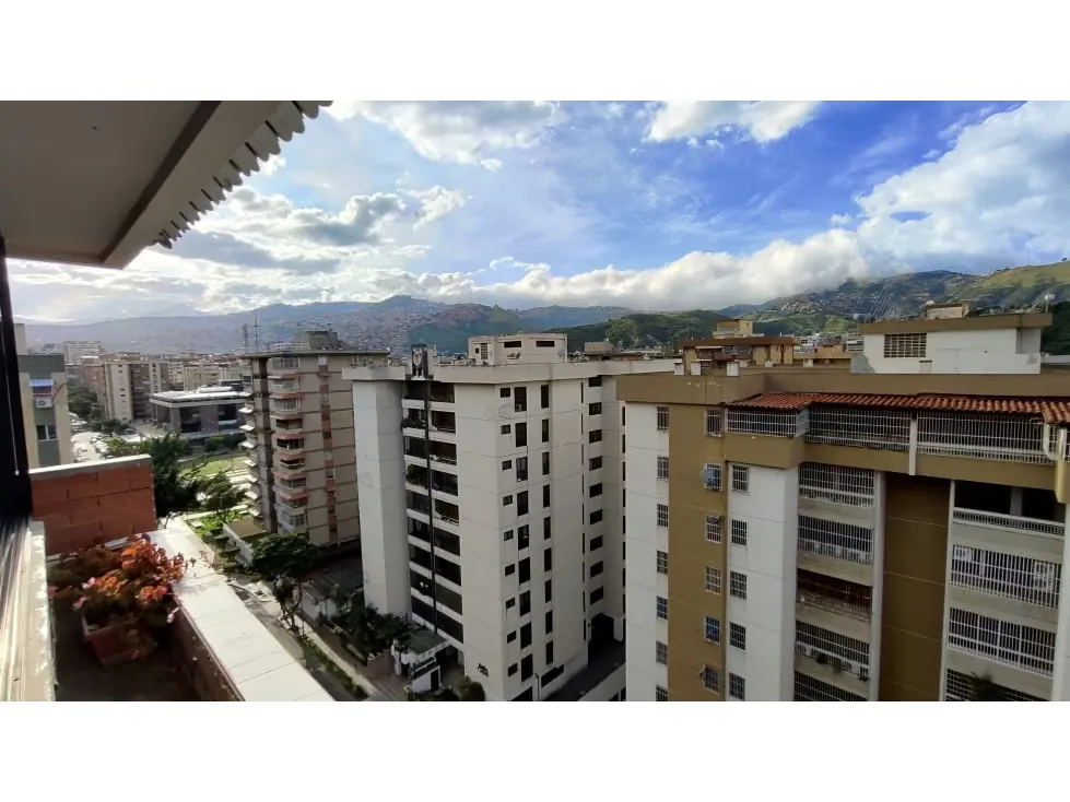 Apartamento PH en venta en Montalbán II de 278m2. - 23