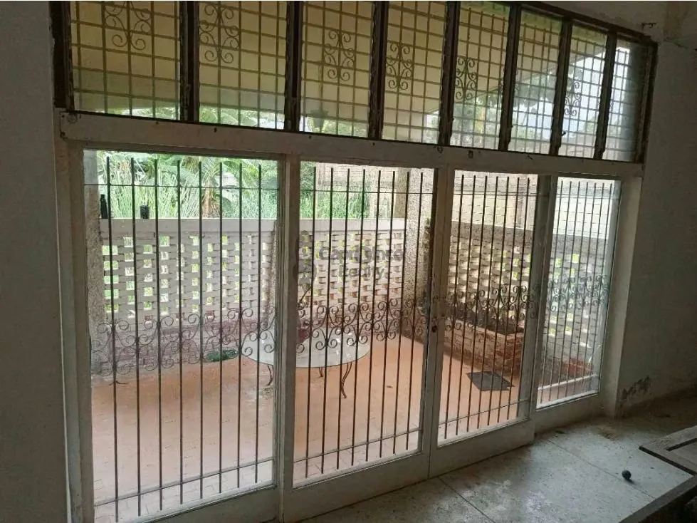 En Venta Casa Quinta Urb.Colinas de Guataparo Municipio Valencia - 10