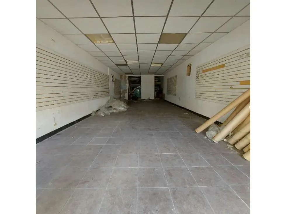 Se Alquila Casa Comercial en La Carlota para remodelar - 12