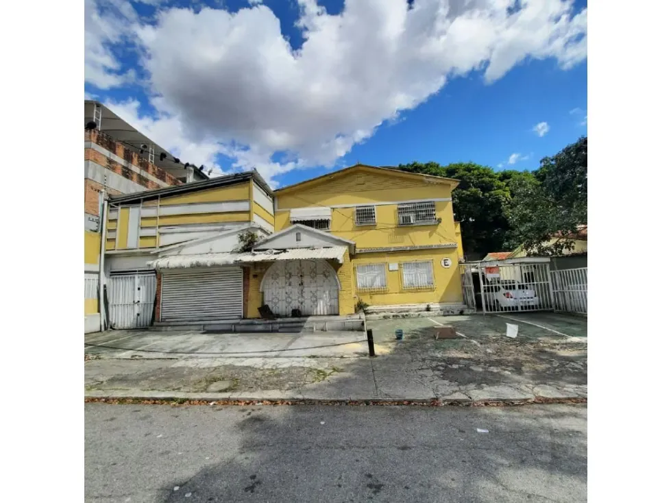 Se Alquila Casa Comercial en La Carlota para remodelar - 3