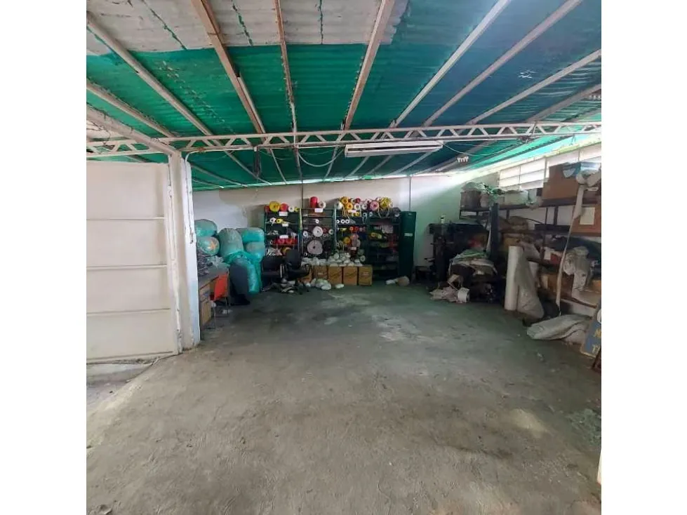 Se Alquila Casa Comercial en La Carlota para remodelar - 23