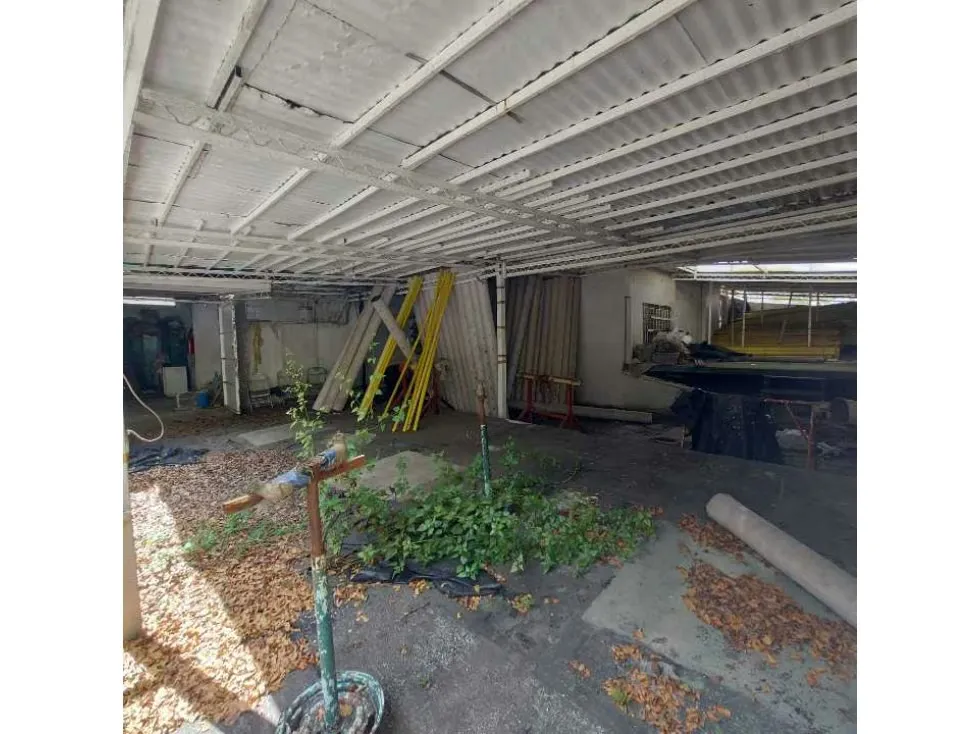 Se Alquila Casa Comercial en La Carlota para remodelar - 29
