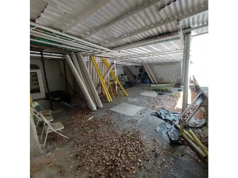 Se Alquila Casa Comercial en La Carlota para remodelar - 31