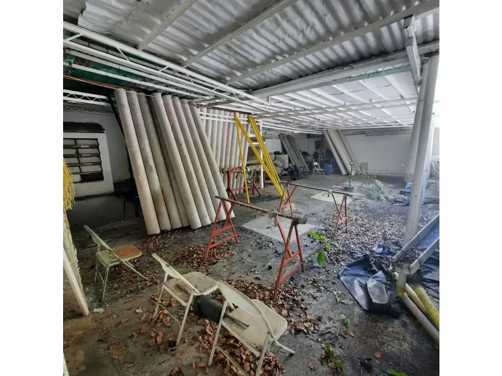 Se Alquila Casa Comercial en La Carlota para remodelar - 32