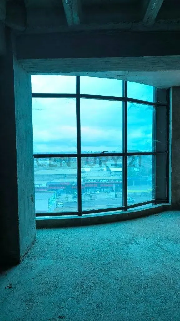 se alquila oficina en la torre Bell Puerto Ordaz piso 5 - 16
