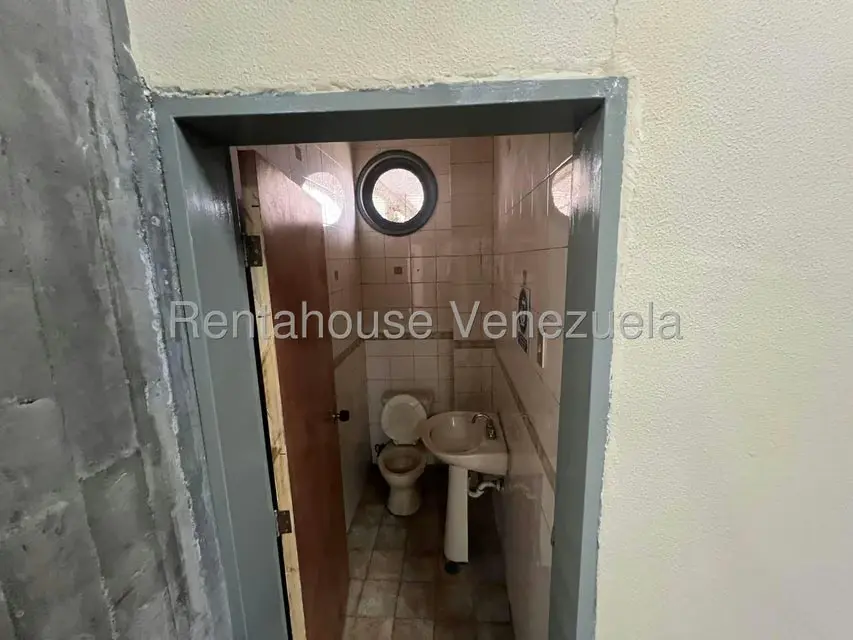 Local Comercial en Alquiler en El Tambor, Miranda - 5