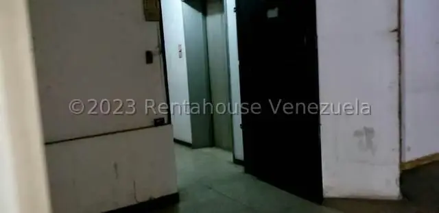 Oficina en Venta en Parroquia Catedral, Distrito Metropolitano - 14