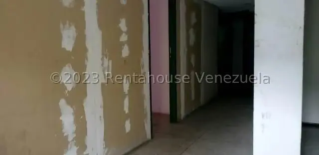 Oficina en Venta en Parroquia Catedral, Distrito Metropolitano - 5