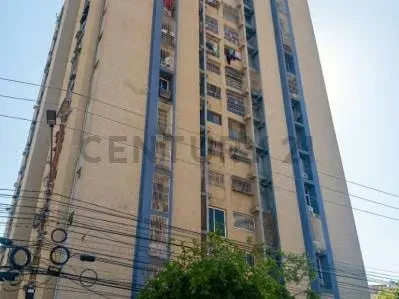 Se vende Apartamento de 103 m2. Edificio Torre Valle Claro, Zona Oeste Maracaibo