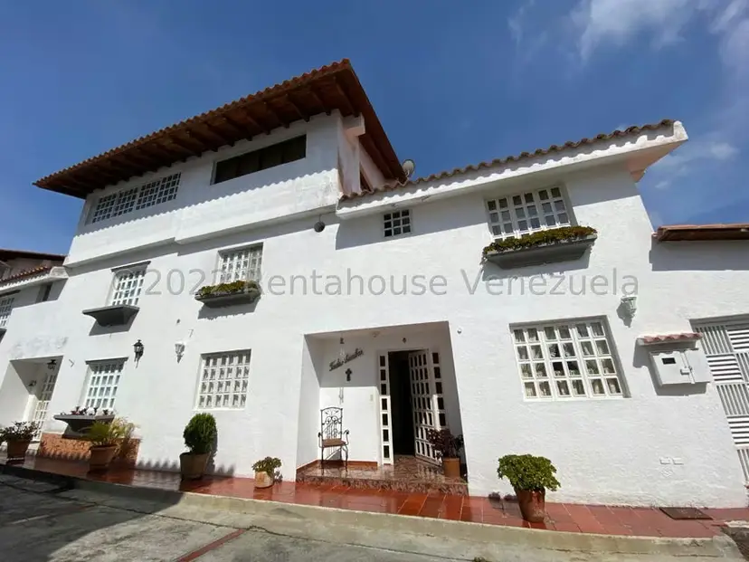Casa (Multipes Niveles) en Venta en Parque el Retiro, Miranda