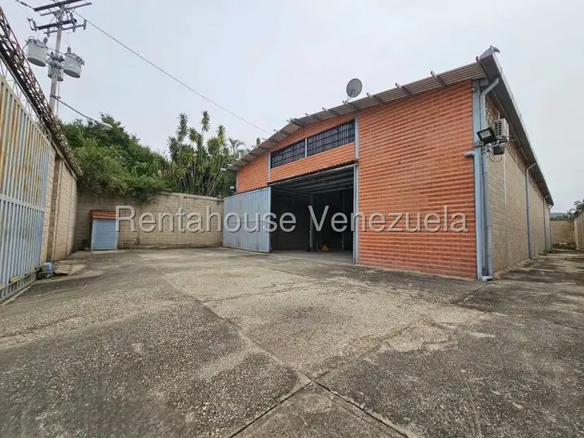 Comercial (Local Comercial) en Venta en Zona Centro, Aragua