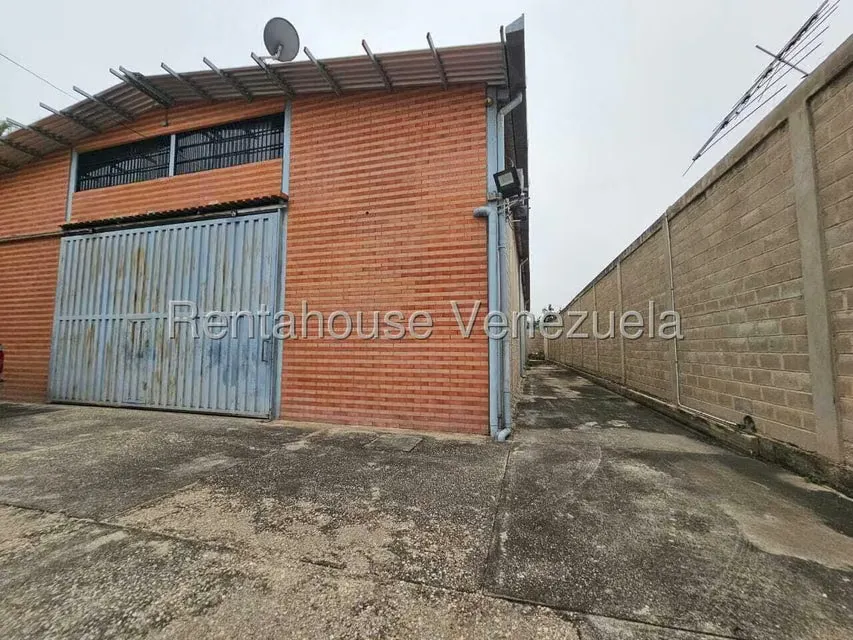 Comercial (Local Comercial) en Venta en Zona Centro, Aragua - 36