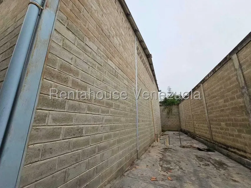 Comercial (Local Comercial) en Venta en Zona Centro, Aragua - 37
