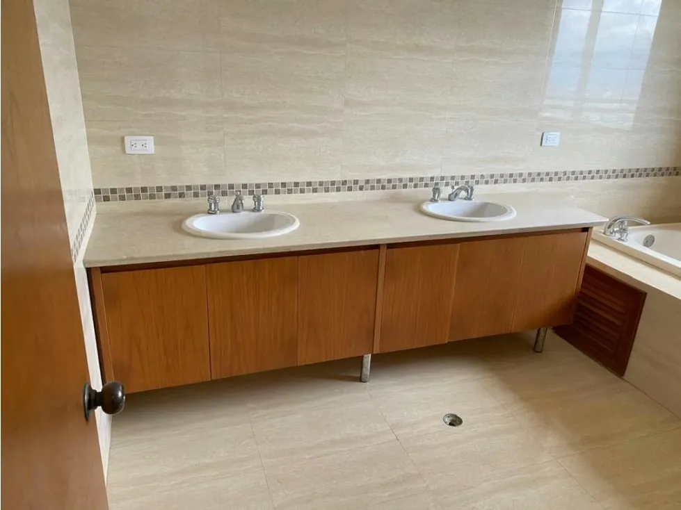 Se vende PH 550+500m2 Los Naranjos 1977 - 14