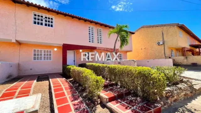 MODERNO TH EN VILLA ROSA, EN EL CONJUNTO RES, DORAL MARGARITA VILLAGE - 14
