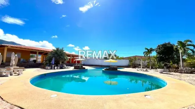 MODERNO TH EN VILLA ROSA, EN EL CONJUNTO RES, DORAL MARGARITA VILLAGE - 17