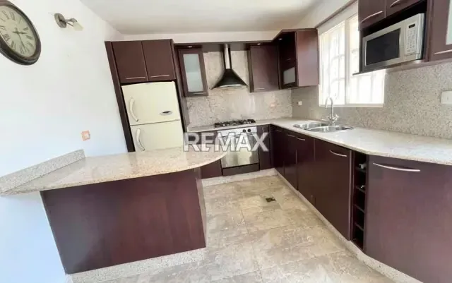 MODERNO TH EN VILLA ROSA, EN EL CONJUNTO RES, DORAL MARGARITA VILLAGE - 4