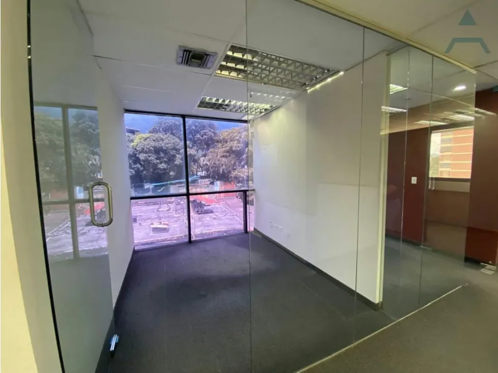 Se alquila oficina 110m² 1b Sebucan - 4