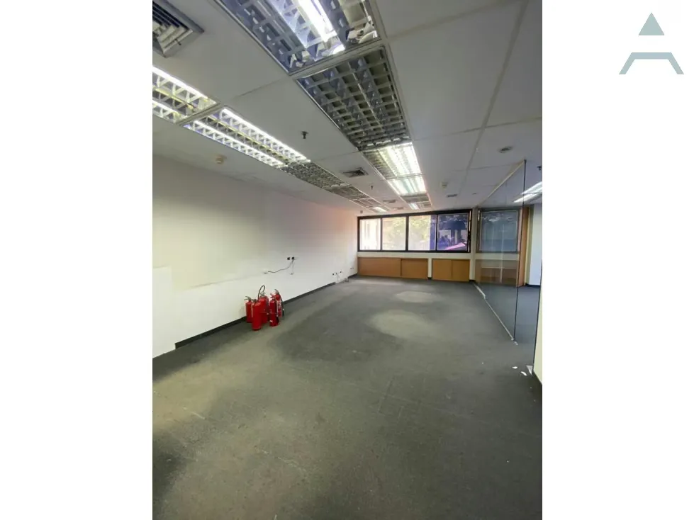Se alquila oficina 110m² 1b Sebucan - 5