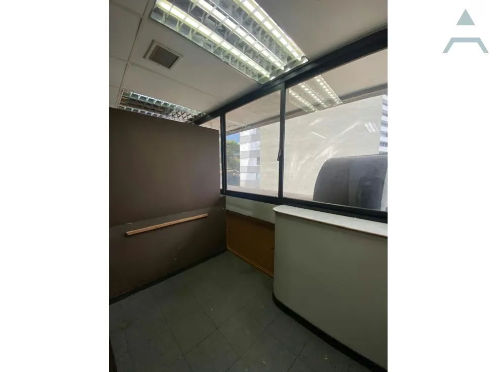 Se alquila oficina 110m² 1b Sebucan - 10