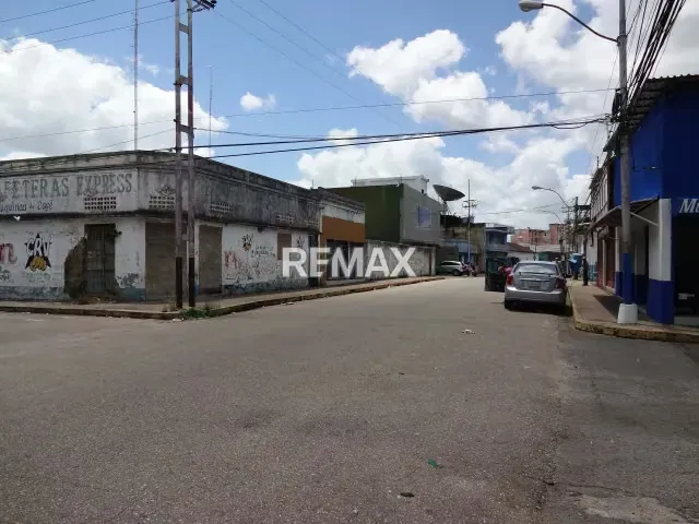 LOCAL COMERCIAL Y CASA EN VENTA EN EL CENTRO DE MATURIN - 11